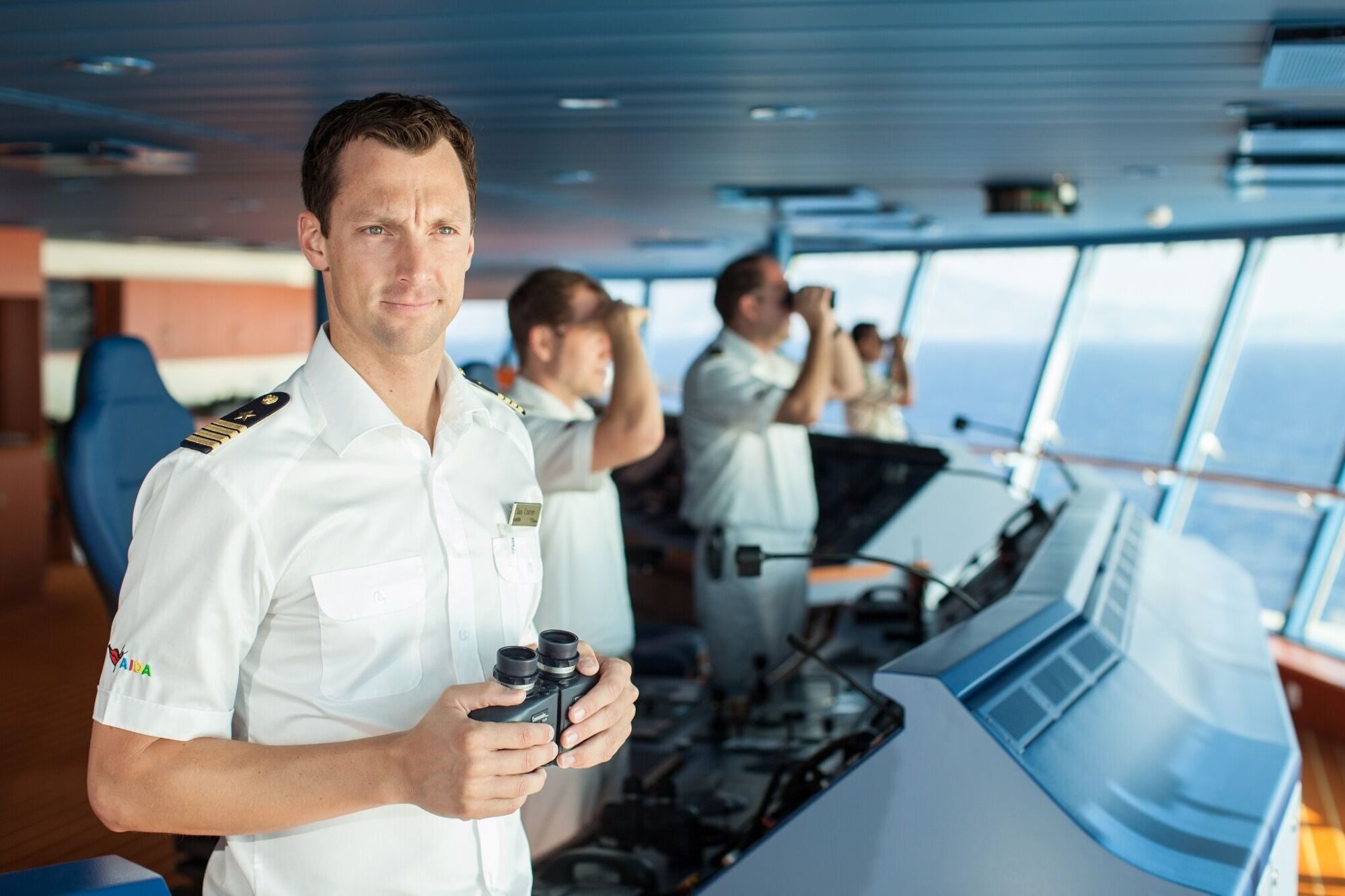 Do-you-think-like-a-captain-or-a-second-mate